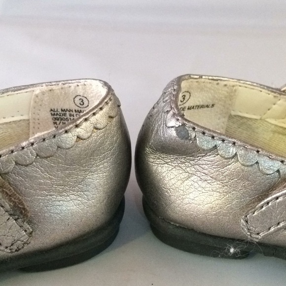 CIRCO Metallic Gold Baby Shoes size 3 Corcoran - Picture 4 of 8